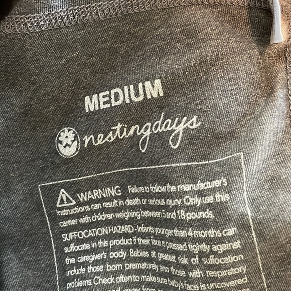 Nesting Days Newborn Carrier Medium - Picture 2 of 3